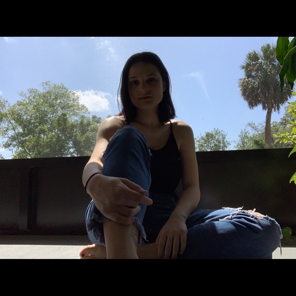 Meet your Posher, Sierrah - Picture 1 of 1